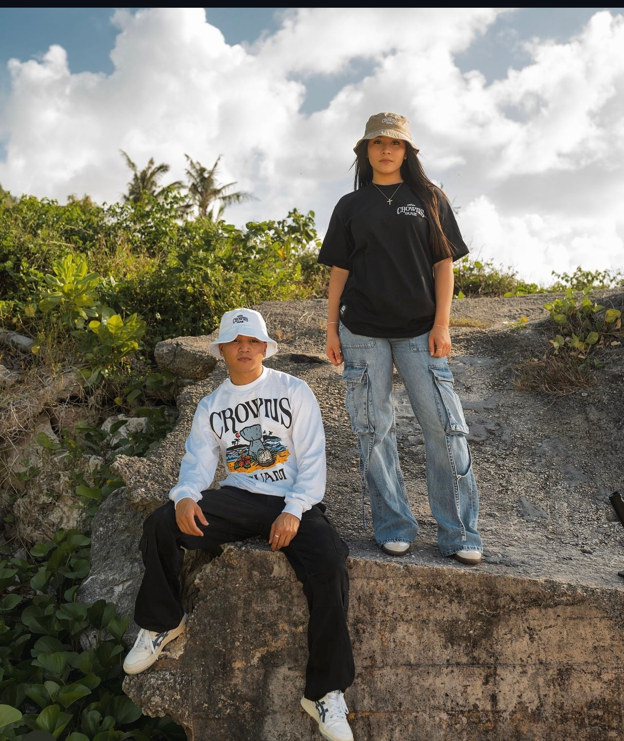 Retro Beach Logo Bucket Hat- Grit