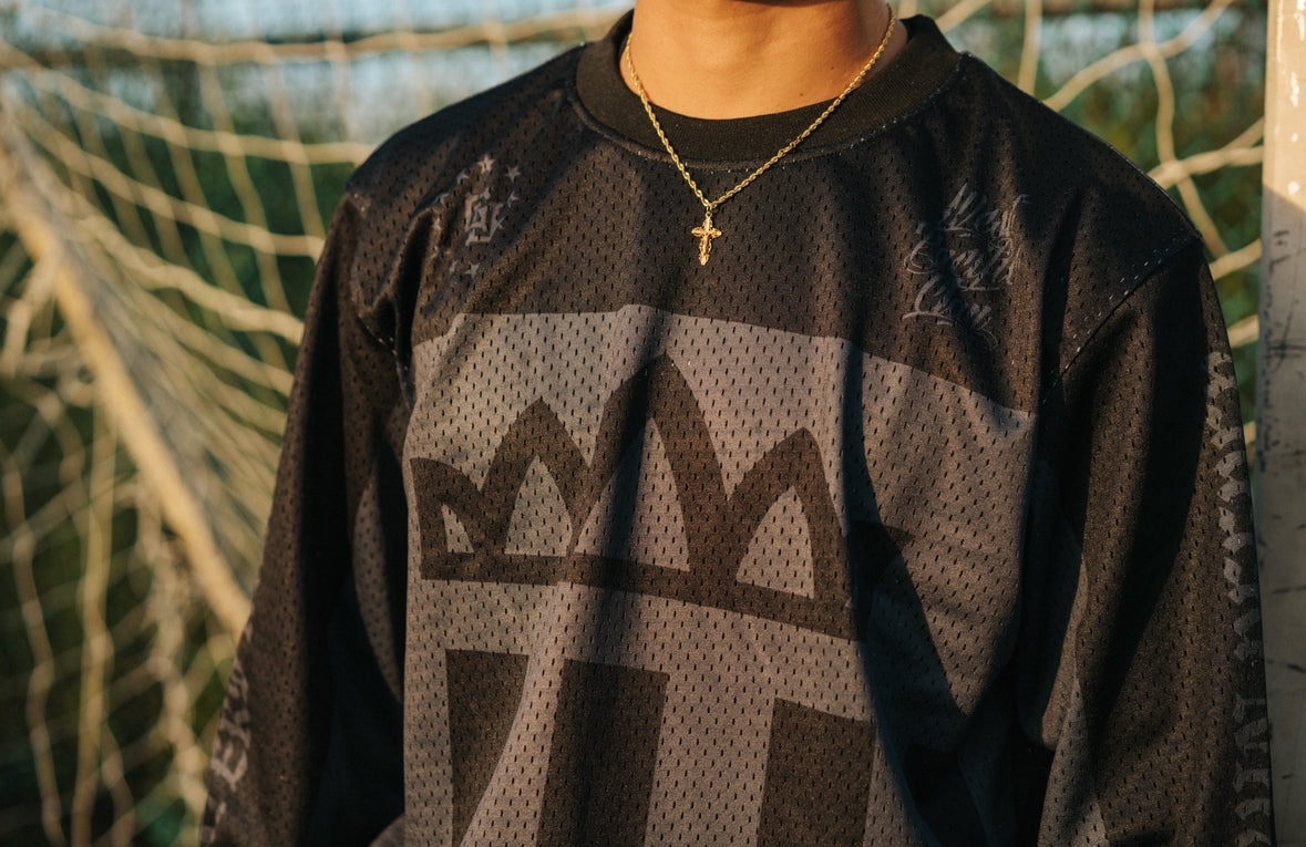 Collab Logo Mesh Soccer Jersey - Manchester (Black and Grey)