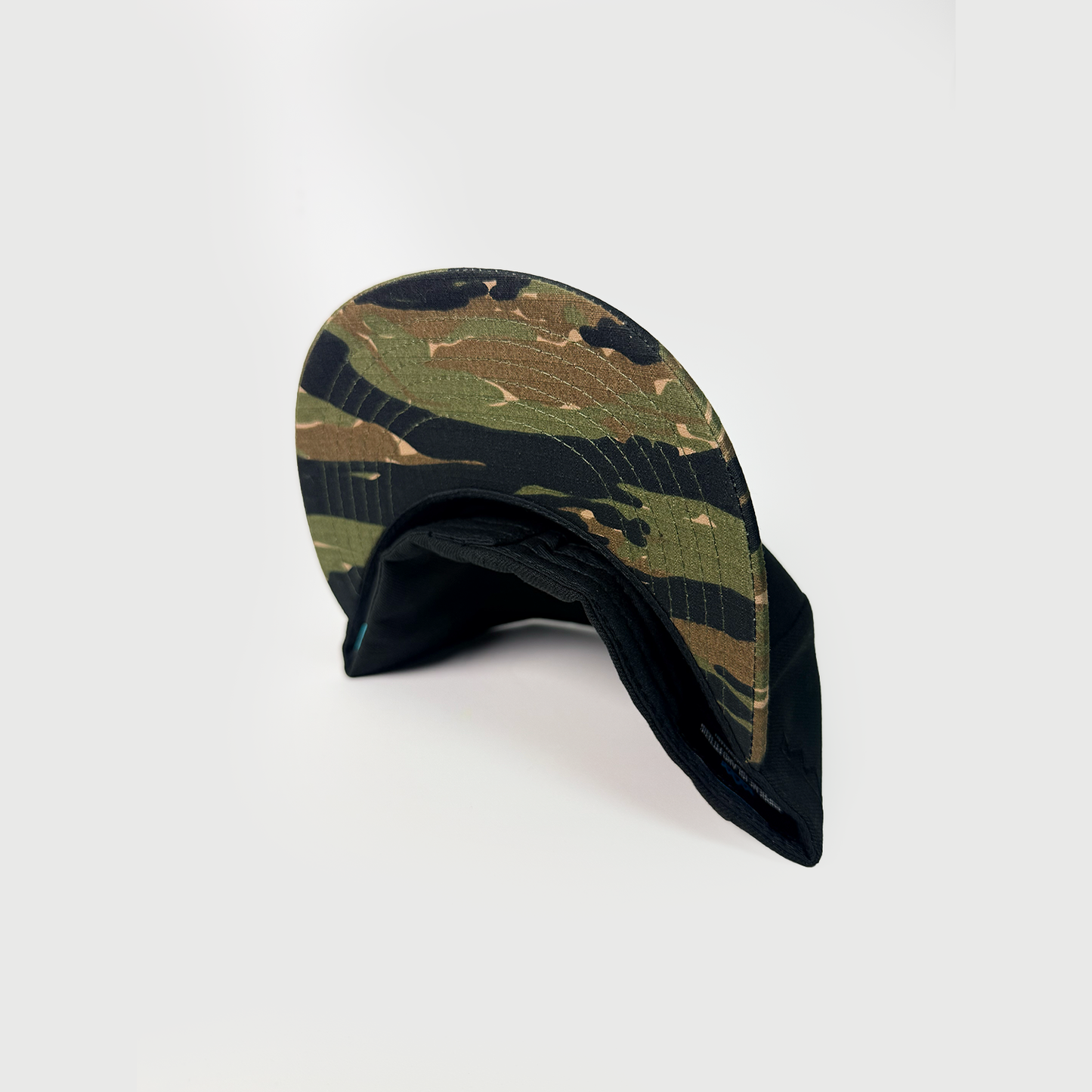 GU Seal Fitted Cap - Black w/ Tiger Camo Brim